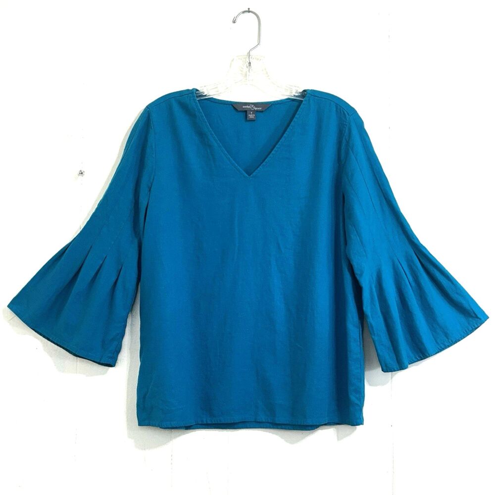 Market & Spruce Green Coral Linen Blouse Top Size Small Bell Sleeve V-Neckline